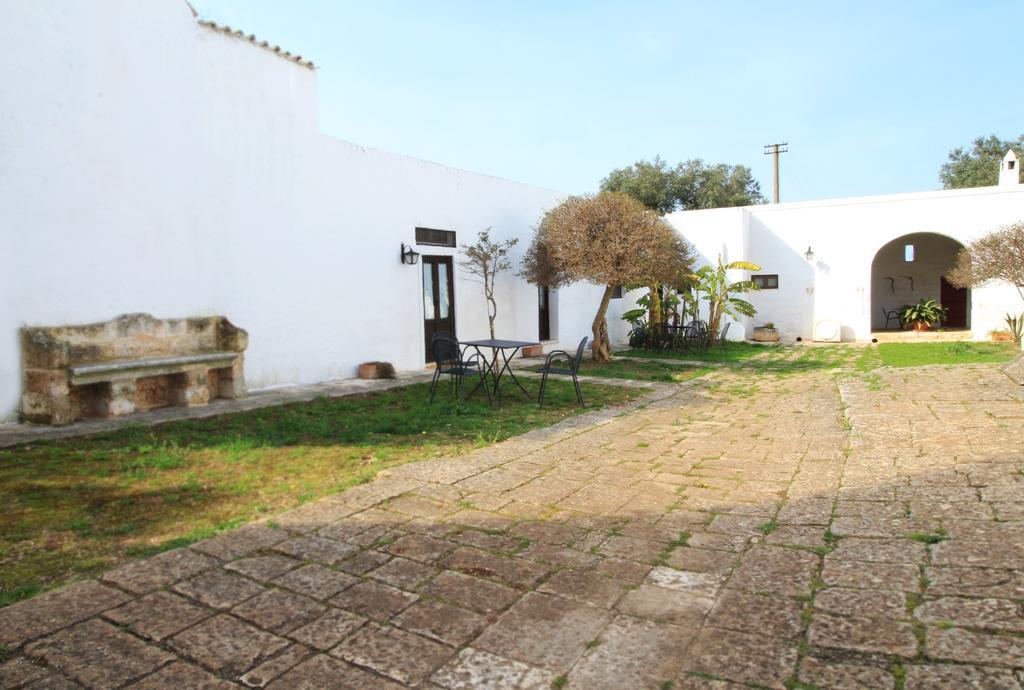Отель Masseria Brancati Остуни Экстерьер фото
