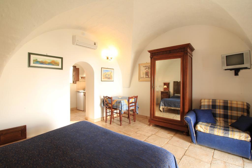 Отель Masseria Brancati Остуни Экстерьер фото